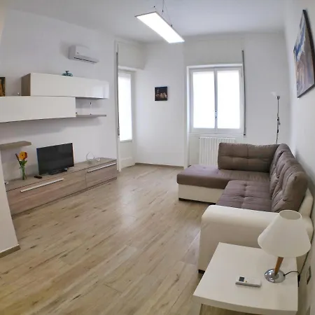 Casa Vergara Piazza Mazzini Apartamento *